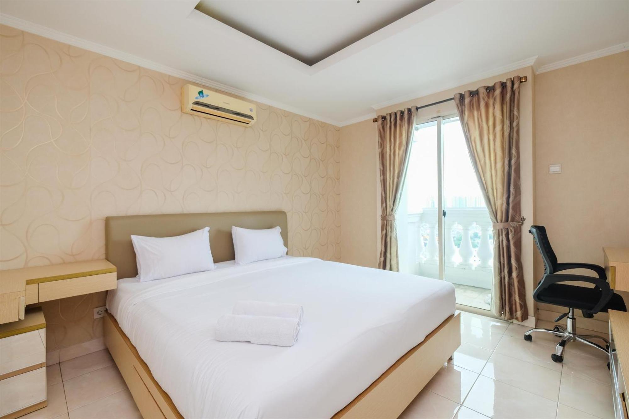 Comfort And Strategic 1br At The Boulevard By Travelio * Jakarta